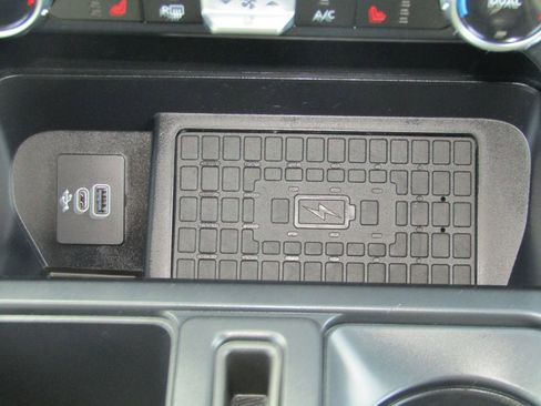 Used 2025 Ford F150 XLT w/ Equipment Group 302A MID image 31