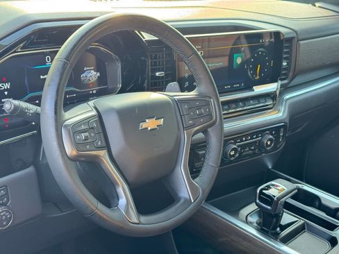 Used 2023 Chevrolet Silverado 1500 High Country w/ High Country Premium Package image 22