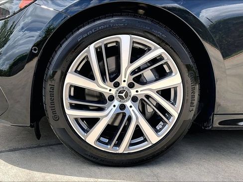 Used 2025 Mercedes-Benz E 350 Sedan image 11