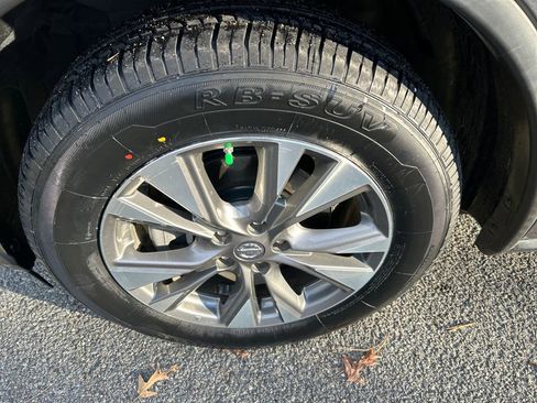 Used 2018 Nissan Murano SL image 11