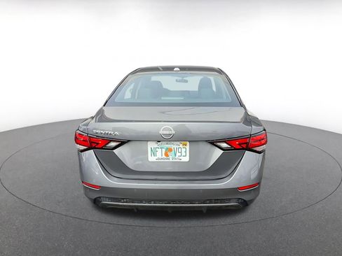 Used 2025 Nissan Sentra SV image 6