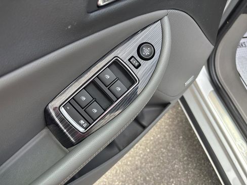 Used 2019 Chevrolet Impala Premier image 17