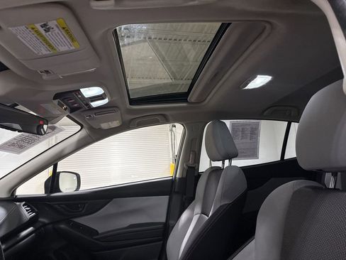 Used 2022 Subaru Crosstrek 2.0i Premium w/ Moonroof Package AWD/4WD image 19