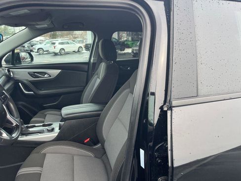 Used 2025 Chevrolet Blazer LT image 19