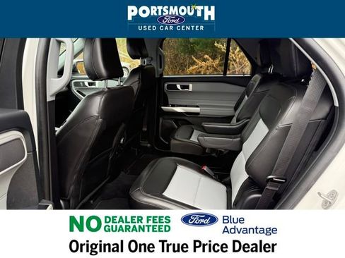 Certified 2022 Ford Explorer XLT w/ Equipment Group 202A image 5