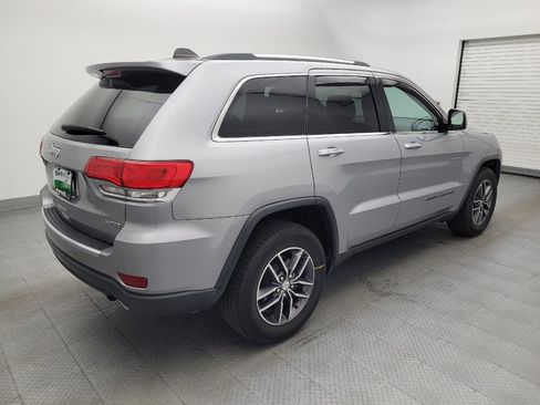 Used 2017 Jeep Grand Cherokee Limited RWD image 9
