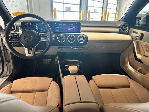Used 2020 Mercedes-Benz A 220 4MATIC image 6