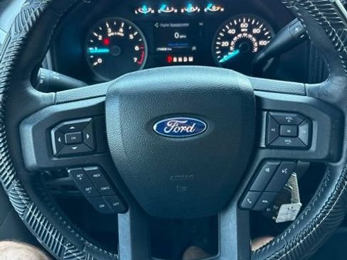 Used 2019 Ford F150 XLT w/ Equipment Group 302A Luxury AWD/4WD image 8