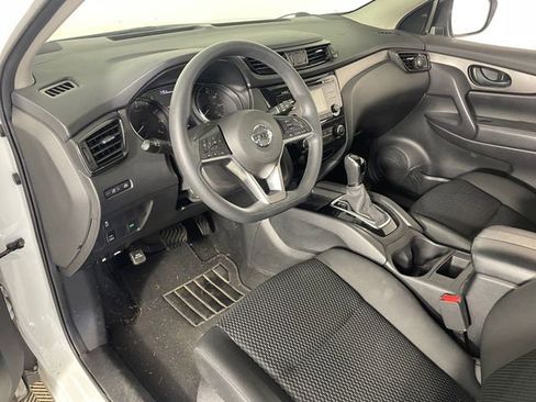 Used 2018 Nissan Rogue Sport S w/ S Appearance Package AWD/4WD image 3