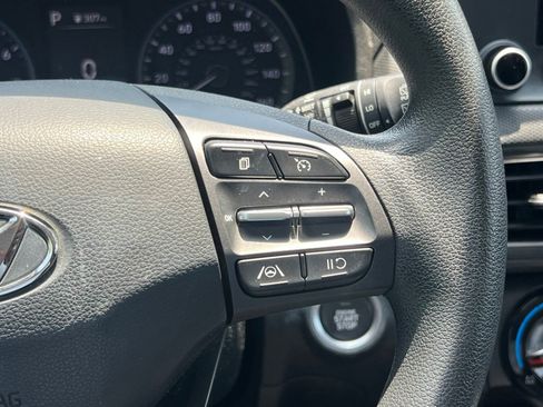 Used 2023 Hyundai Kona SEL FWD image 27