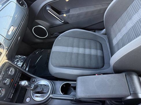 Used 2012 Volkswagen Beetle Turbo image 18