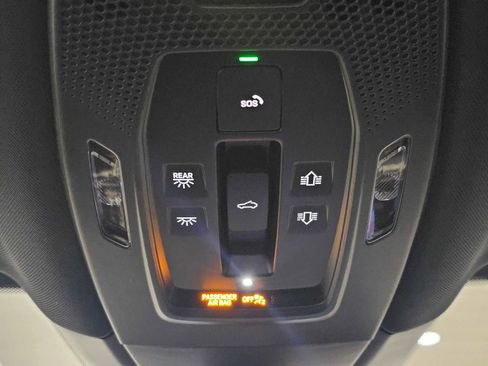 New 2025 Porsche Panamera 4 image 32