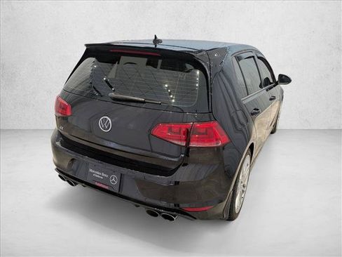Used 2017 Volkswagen Golf R 4-Door image 5
