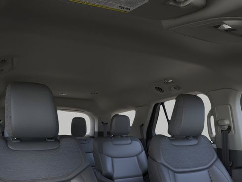 Used 2026 Ford Explorer Active w/ Active Comfort Package AWD/4WD image 23