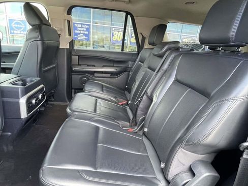 Used 2023 Ford Expedition Max XLT image 13