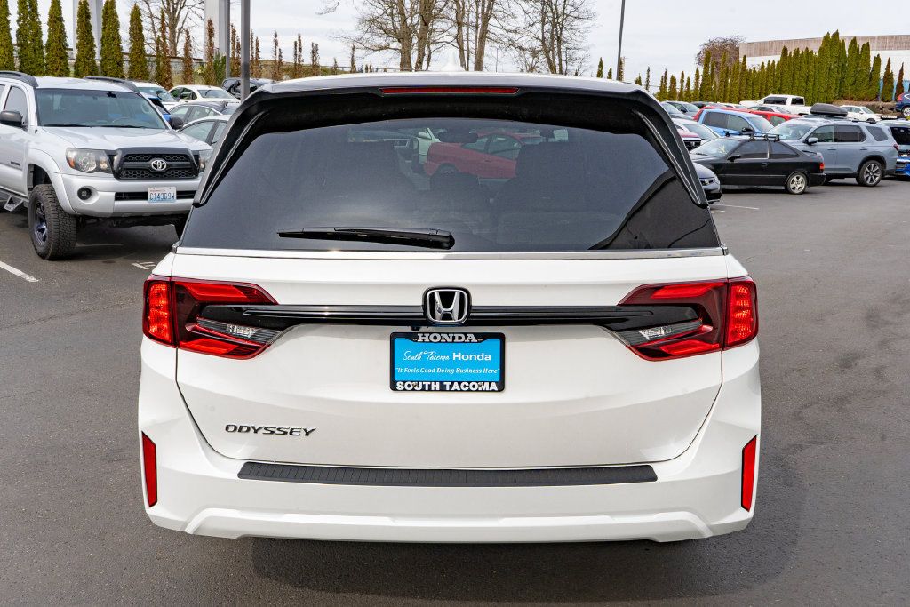 New 2027 Honda Odyssey EX-L image 7