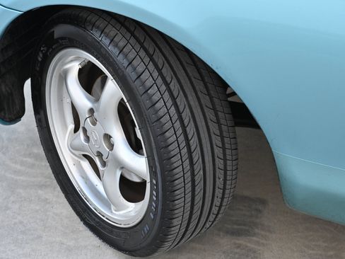 Used 2002 MAZDA MX-5 Miata image 29