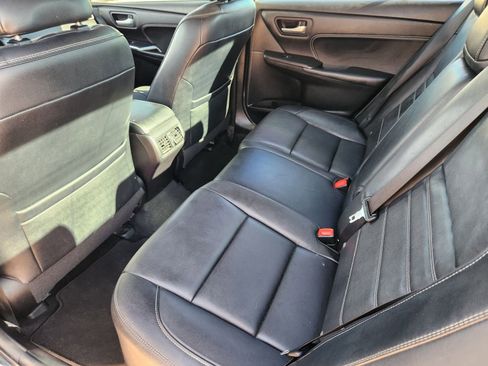 Used 2016 Toyota Camry XLE image 31