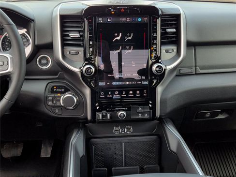 New 2026 RAM 1500 Big Horn AWD/4WD image 10