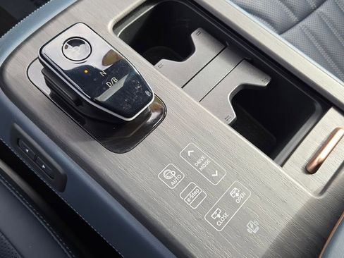 Used 2023 Nissan Ariya image 28