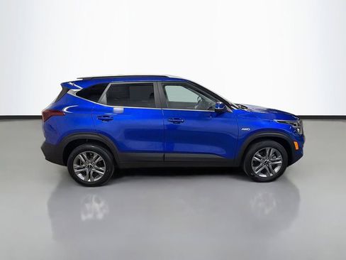 Used 2023 Kia Seltos S AWD/4WD image 11