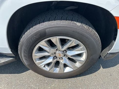 Used 2024 Chevrolet Tahoe Premier AWD/4WD image 8