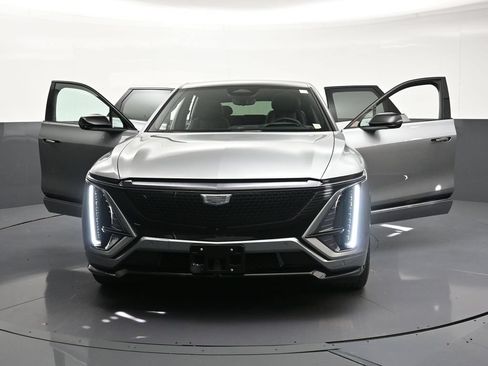 Used 2026 Cadillac Lyriq V w/ LPO, Floor Liner Package AWD/4WD image 37
