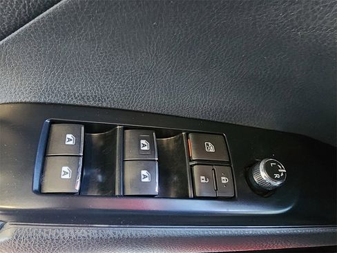 Used 2020 Toyota Camry XSE image 15