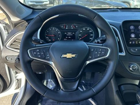 Used 2025 Chevrolet Malibu RS image 21