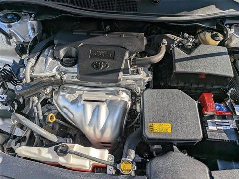 Used 2014 Toyota Camry SE image 22