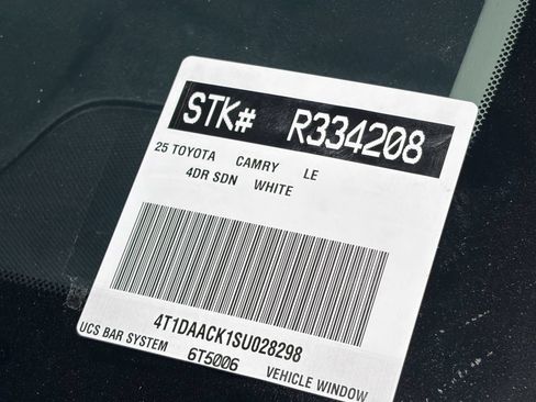 Used 2025 Toyota Camry LE FWD image 15