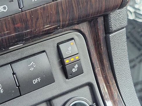 Used 2016 Chevrolet Traverse LT image 28