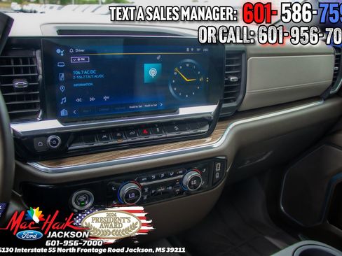 Used 2024 Chevrolet Silverado 1500 LT w/ Z71 Off-Road Package AWD/4WD image 13
