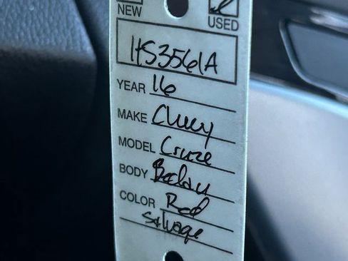 Used 2016 Chevrolet Cruze LT image 32