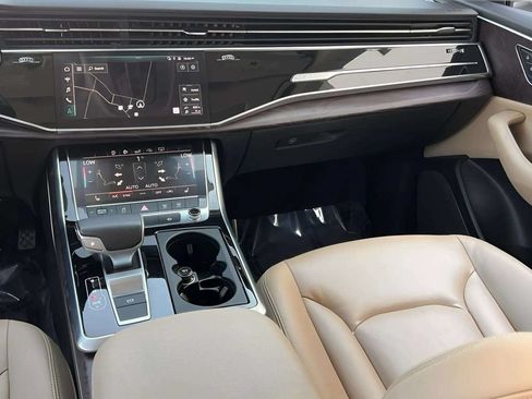 Used 2019 Audi Q8 Premium w/ Convenience Package AWD/4WD image 24