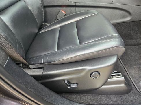 Used 2019 Jeep Grand Cherokee Limited image 22