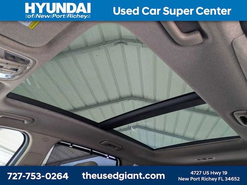 Used 2019 Hyundai Santa Fe FWD image 26