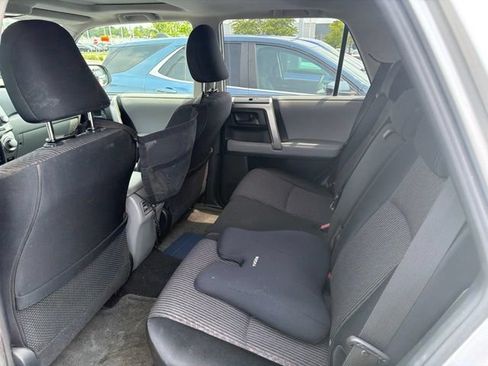 Used 2010 Toyota 4Runner SR5 w/ Convenience Pkg AWD/4WD image 11