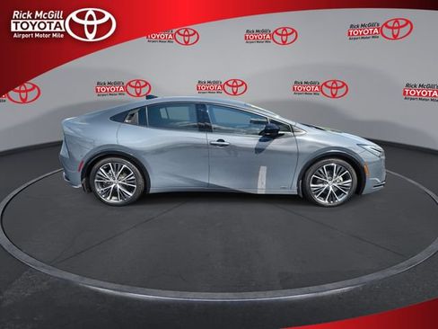 Used 2023 Toyota Prius Limited w/ Limited Premium Package AWD/4WD image 9