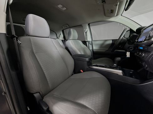 Used 2021 Toyota Tacoma SR5 image 34