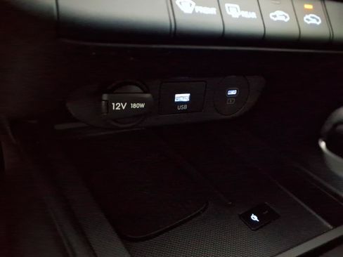 Certified 2025 Hyundai Elantra Sport FWD image 24