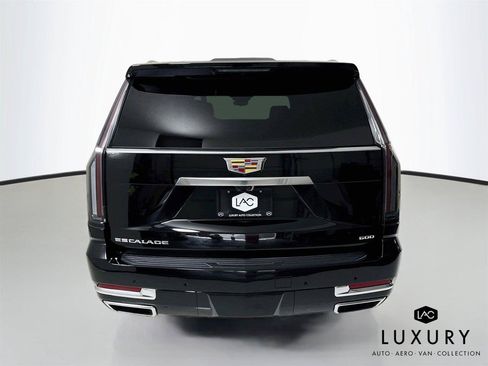 Used 2025 Cadillac Escalade ESV Premium Luxury AWD/4WD image 7