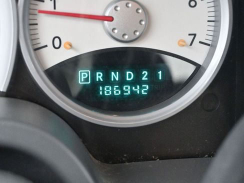 Used 2006 Dodge Dakota SLT image 16