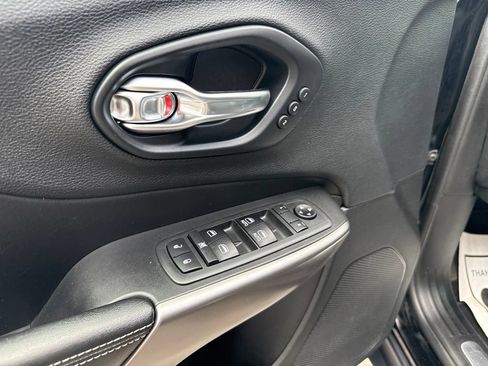 Used 2019 Jeep Cherokee Limited w/ Trailer Tow Group AWD/4WD image 20