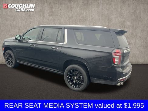 Used 2024 Chevrolet Suburban High Country w/ Advanced Technology Package image 4