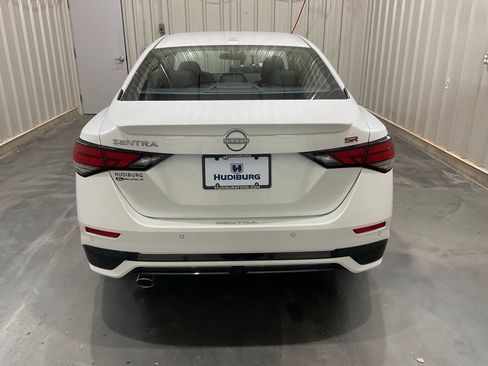 Used 2025 Nissan Sentra SR w/ SR Premium Package FWD image 25
