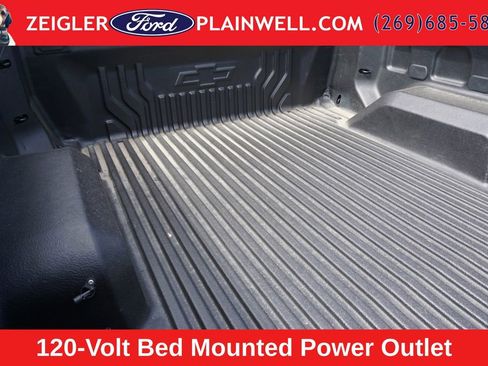 Used 2023 Chevrolet Silverado 1500 LT AWD/4WD image 10