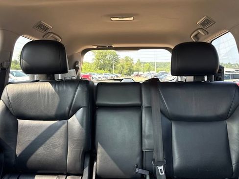Used 2011 Lexus LX 570 4WD image 27