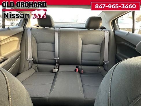 Used 2017 Chevrolet Cruze LS image 11