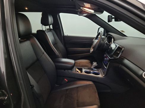 Used 2019 Jeep Grand Cherokee Altitude AWD/4WD image 21